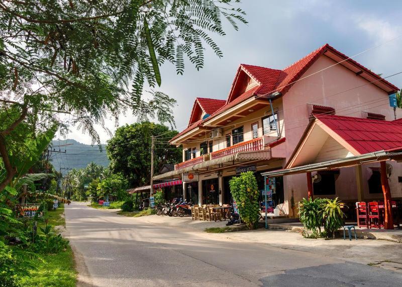 Baan Kai Hostel Баан Кхай Экстерьер фото